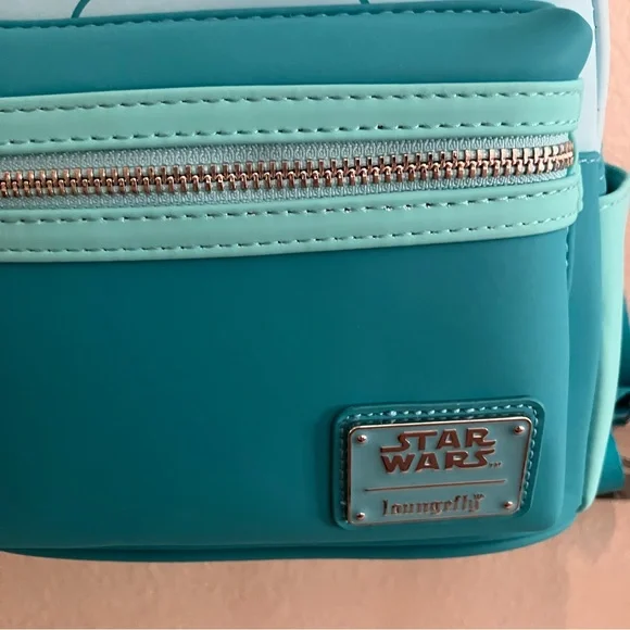 LOUNGEFLY X STAR WARS Glow In The Dark Yoda Force Ghost Mini Backpack NWT - Picture 10 of 16